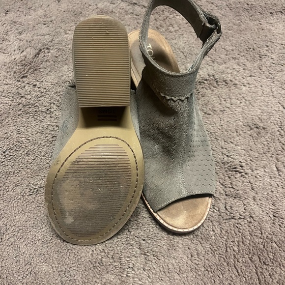 Toms block heel open toe bootie. Gently worn in great condition. - Picture 3 of 3